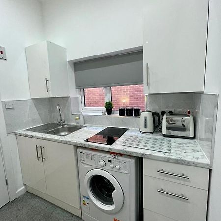 Self Contained Studio In Bham City Centre W Parking Birmingham Esterno foto