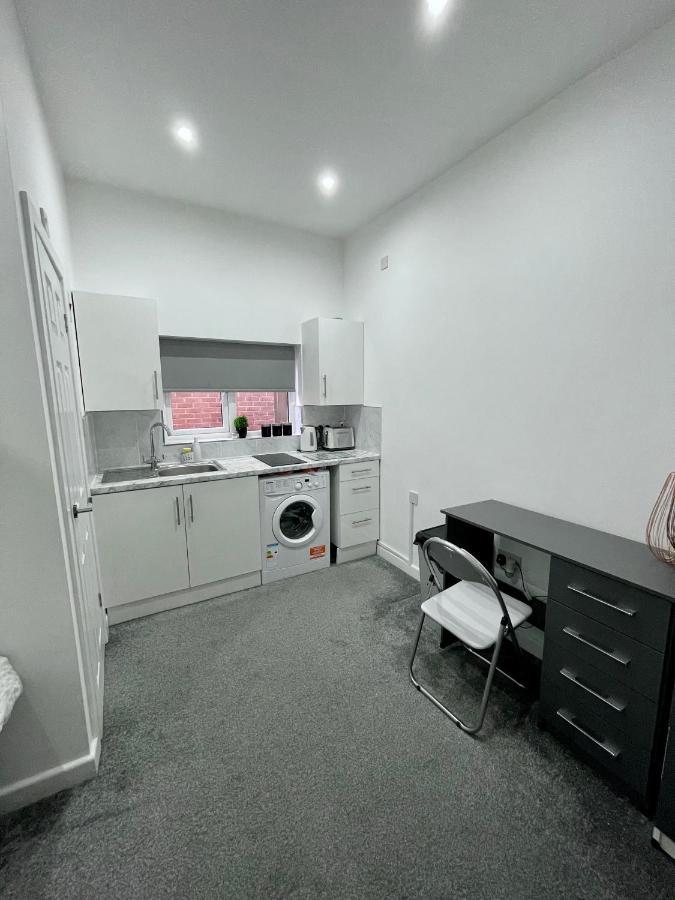 Self Contained Studio In Bham City Centre W Parking Birmingham Esterno foto